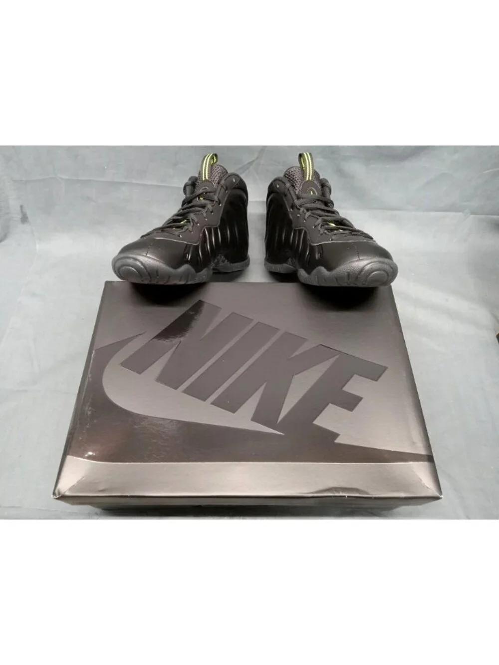 Nike little posite